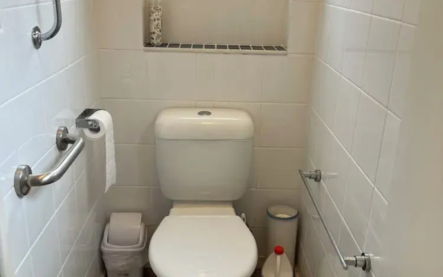 XYL guests house
