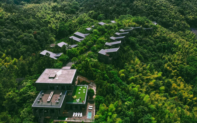 Meijie Mountain Hotspring Resort