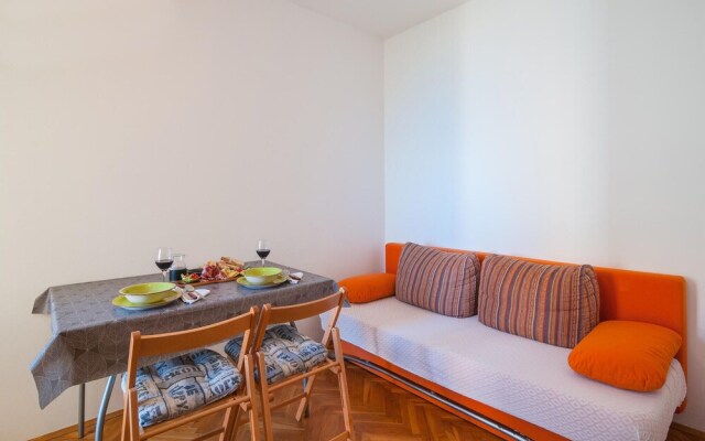 Stunning Home in Podstrana With Wifi and 1 Bedrooms