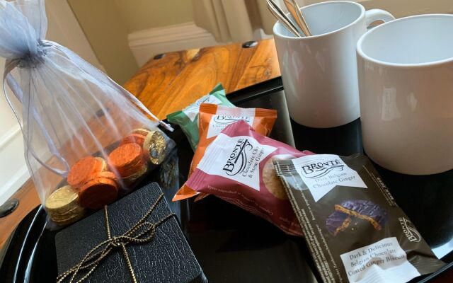 White Linen Whitby, Room Only