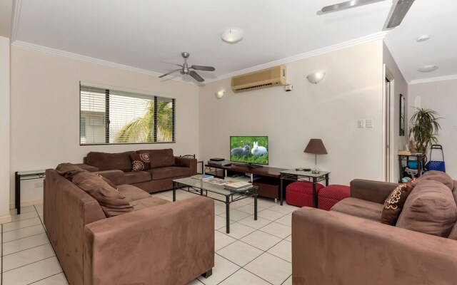 Oceansprey Beachfront Apartments