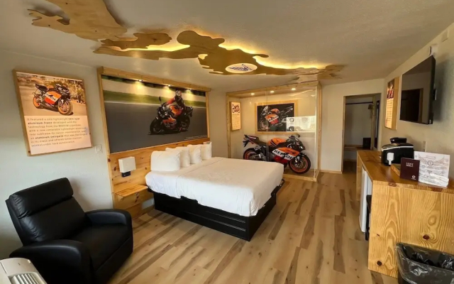 Motorcycle Inn