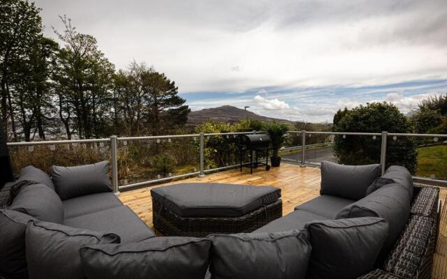 Modern 2 Bedroom House
