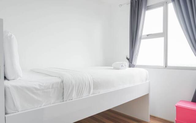 Spacious And Nice 2Br At Belmont Residence Puri Apartment