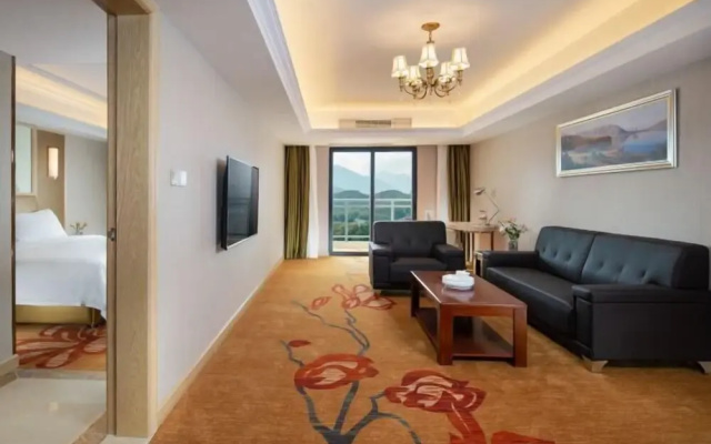 Vienna Hotel (Chaozhou Fenghuang Xincheng)