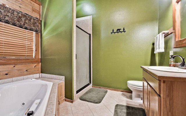 Lake Forest Luxury Log Cabins