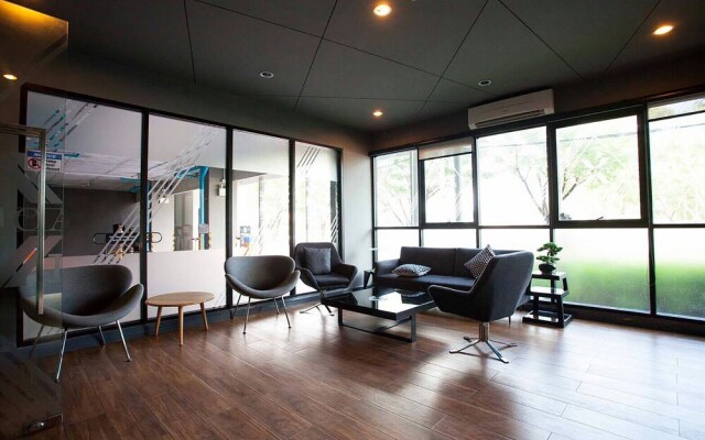 Zcape 2 Residence by AHM Asia