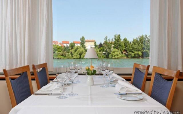 Hotel Schiff am Rhein