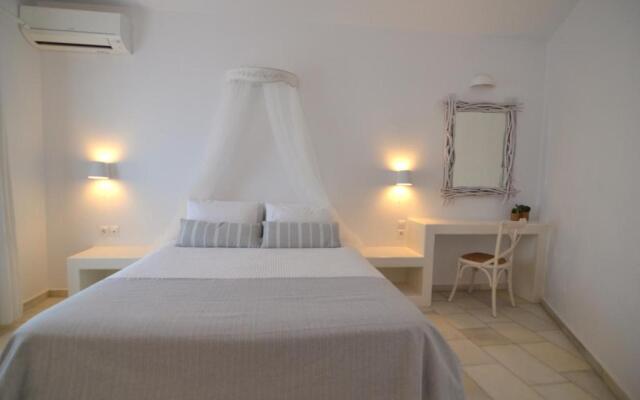 Artemis Hotel
