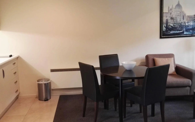 Cedar Grove Motor Lodge