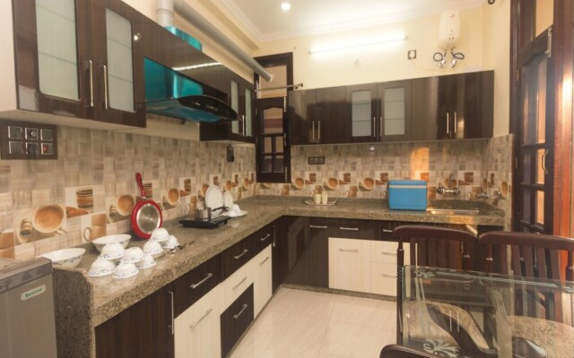 OYO 16643 Home Modern 2 BHK Villa Sheela Chowk