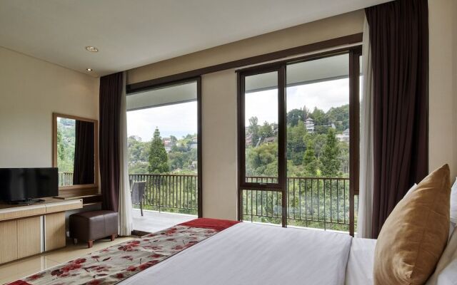 Tulip Hill View Villa 6 BR Heated Pool Movie Room – Guest Rooms – Cimenyan