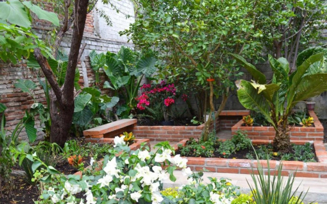 Capital O Casa Rotter