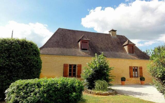 Gîte Salignac-Eyvigues, 4 pièces, 6 personnes - FR-1-616-88