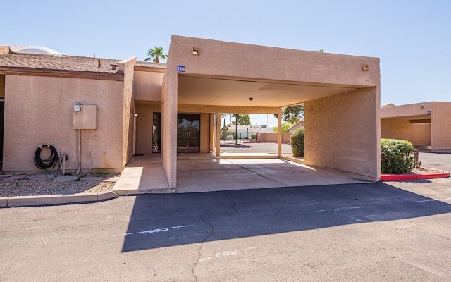 South Scottsdale Townhome - 2 Bedroom