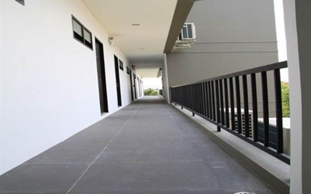 BS Premier Airport Hotel