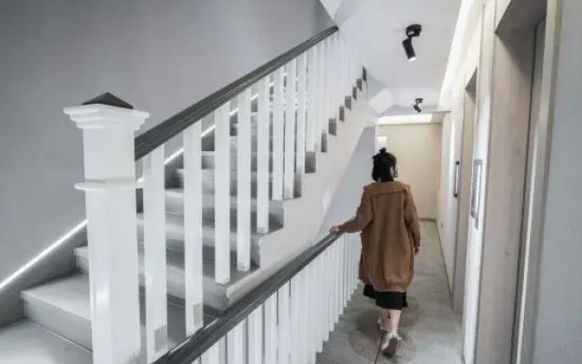 Xiyin Coffee Hotel (Baoshan High-speed Railway Station)