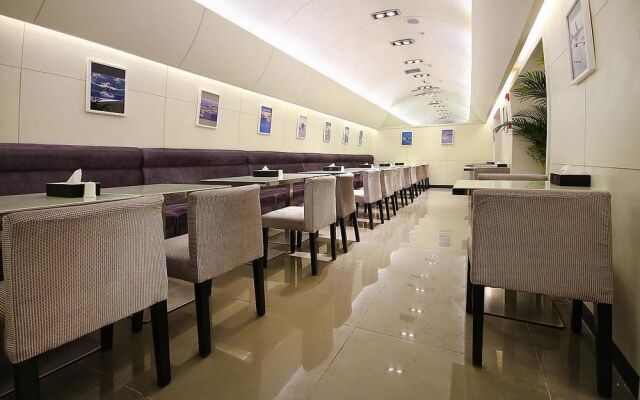Plive Fly Aviation Theme Hotel
