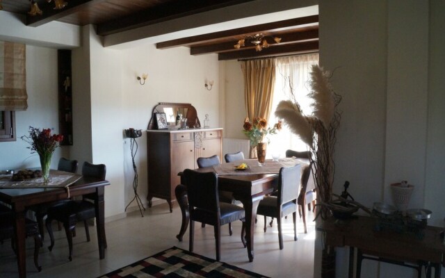 Villa Irini Koksares