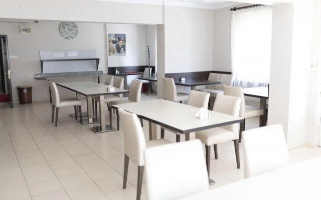 Beyazhan Otel