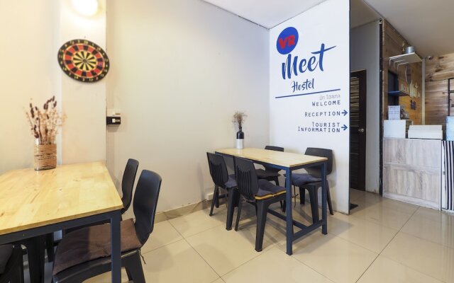 OYO 934 VR Meet Hostel
