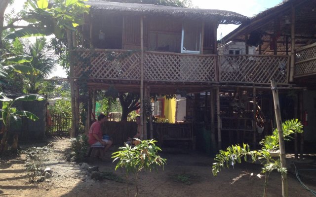 Treasure Isle Guesthouse - Hostel