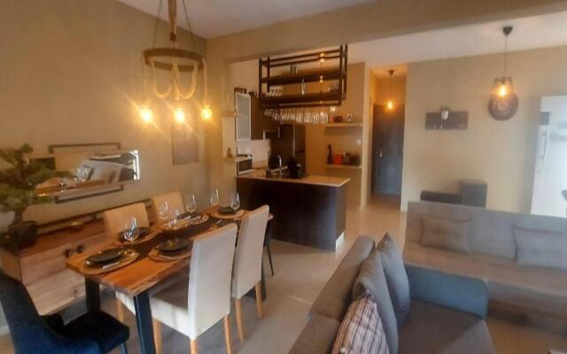 Paramount Gardens Resorts C201