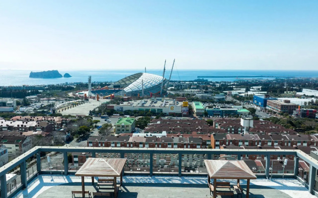 Bridge Residence Hotel