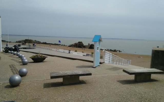 Apartment With one Bedroom in Saint-nazaire, With Wonderful sea View,