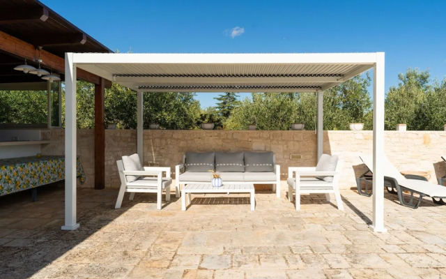 Villa Polignano con Piscina by Wonderful Italy