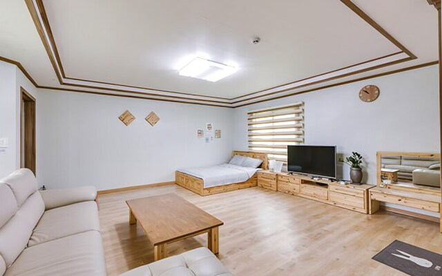 Pocheon Chowon Spa Pension