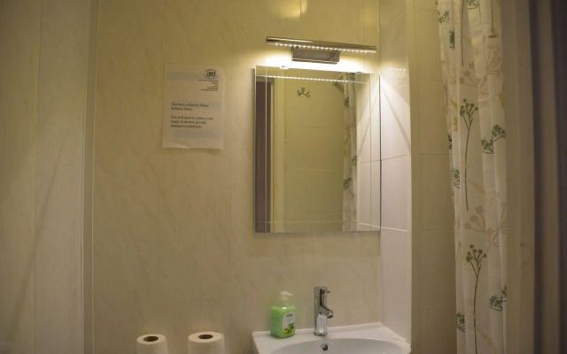 Crown Lodge Guest House