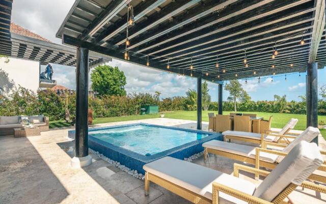 3BR Villa at Green Village AC1