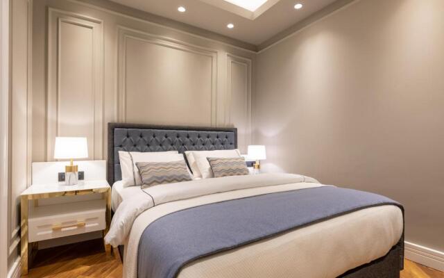Motif Hotel