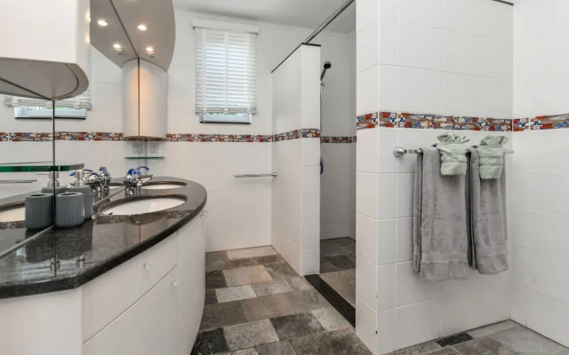 180 Ocean View 2 min to Beach Jacuzzi