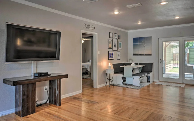 Stylish Home - Walk to Texas Tech University!