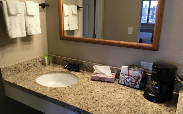 Timberlodge Inn