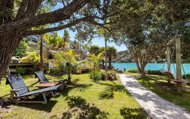 Kawau Lodge Boutique Resort