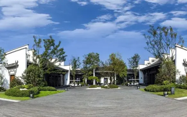 Yurun Hanyuelou Villa Resort