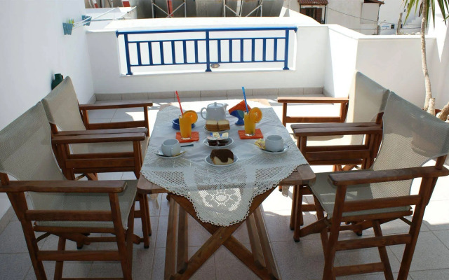 Zeus Hotel