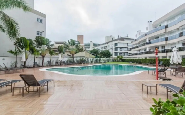 Excelente Cobertura Jurerê com Jacuzzi