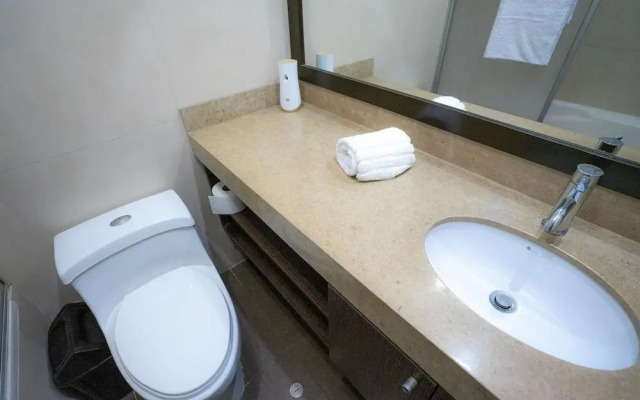 Amazing 1BR with private terrace