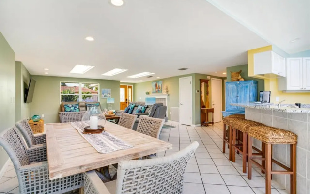 Luxe 3BR Siesta Key Home Pool