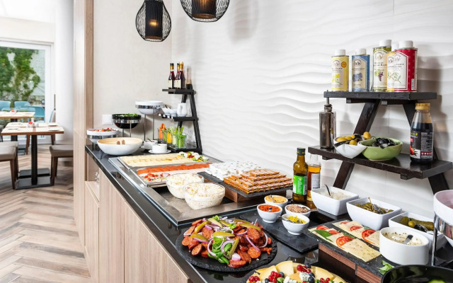 Three Corners Lifestyle Hotel