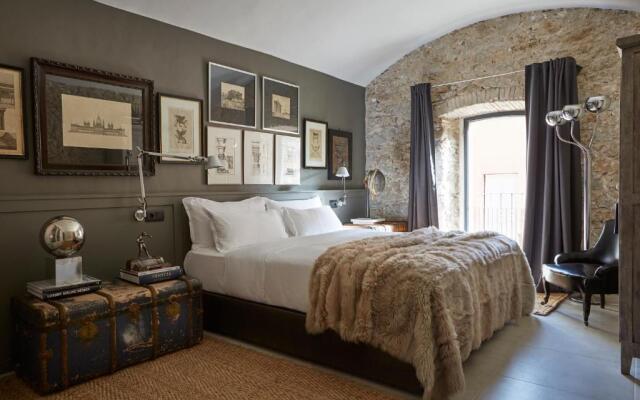 llimona suites