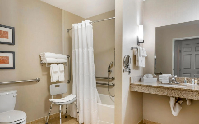 Comfort Suites Sarasota - Siesta Key