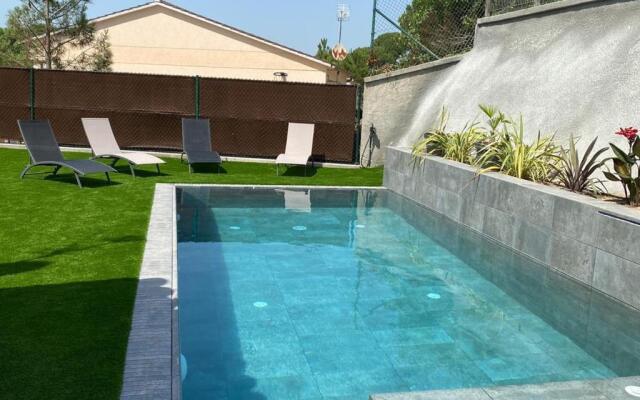 Villa azulmar montbarbat costa brava