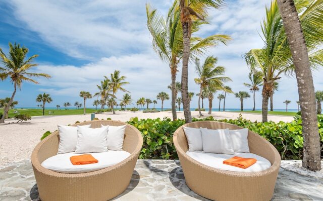 Two Ocean View Caleton Villas in CapCana