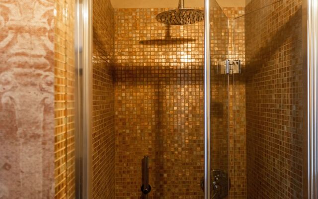 Sant'Ambrogio Five Senses