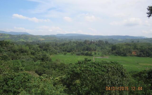 Sinharaja Birder's Lodge